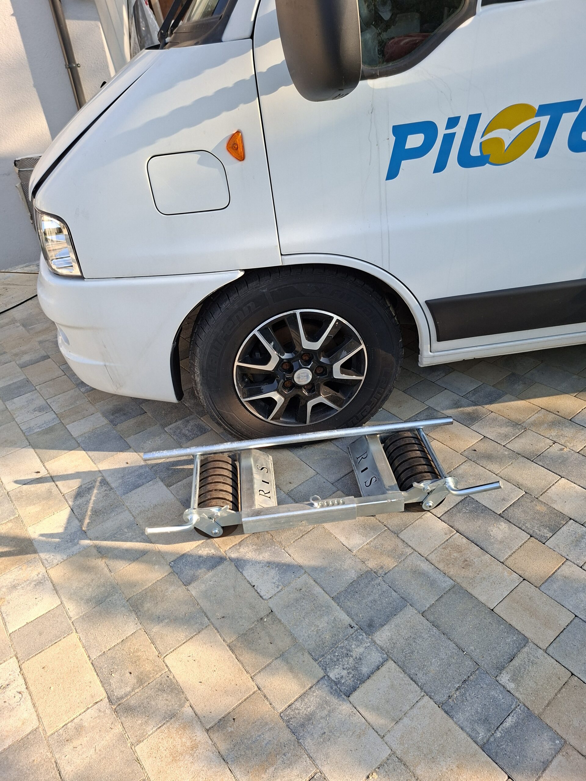 Rolka serwisowa R5 samozaładowcza - obrazek 8