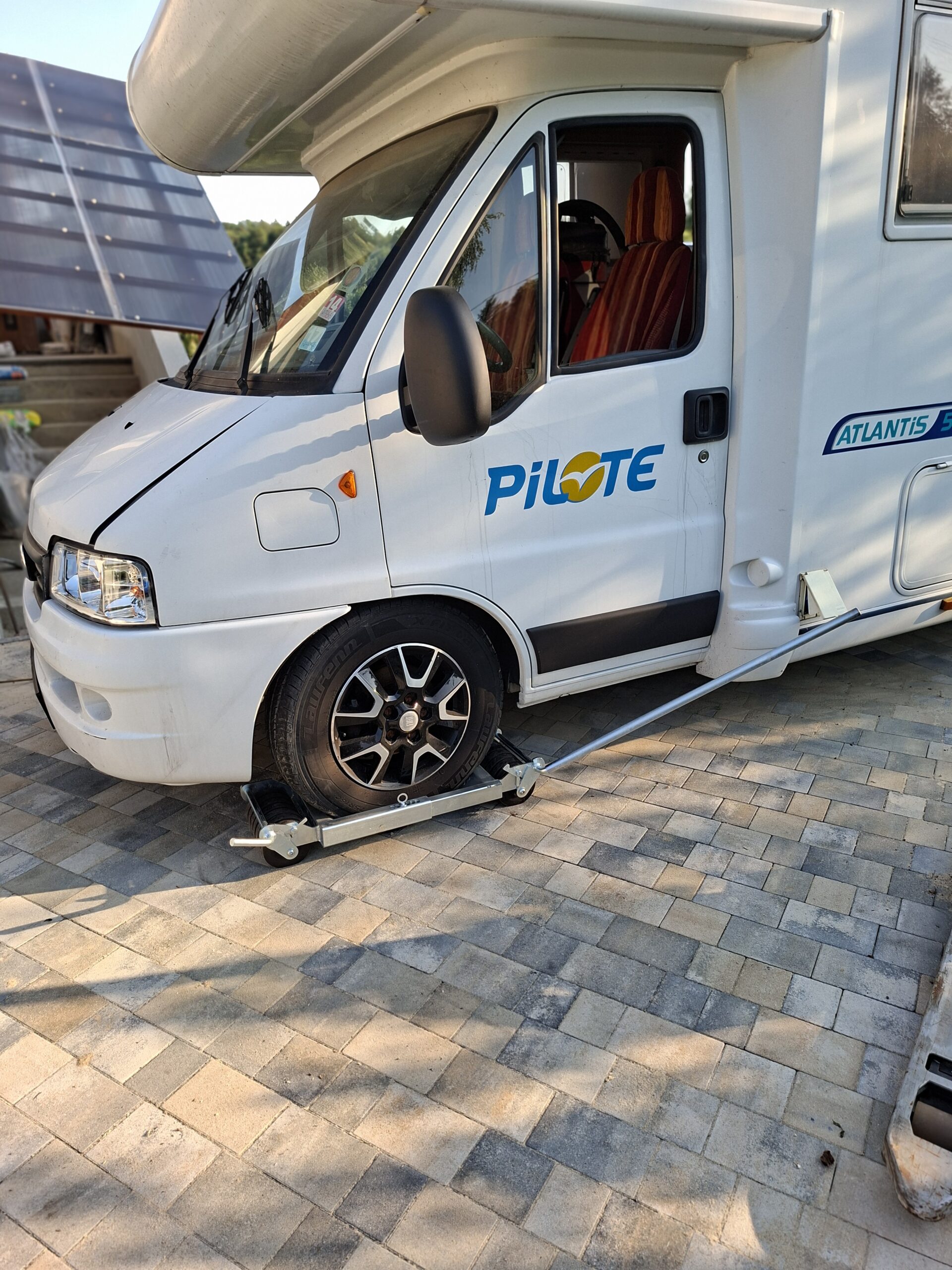 Rolka serwisowa R5 samozaładowcza