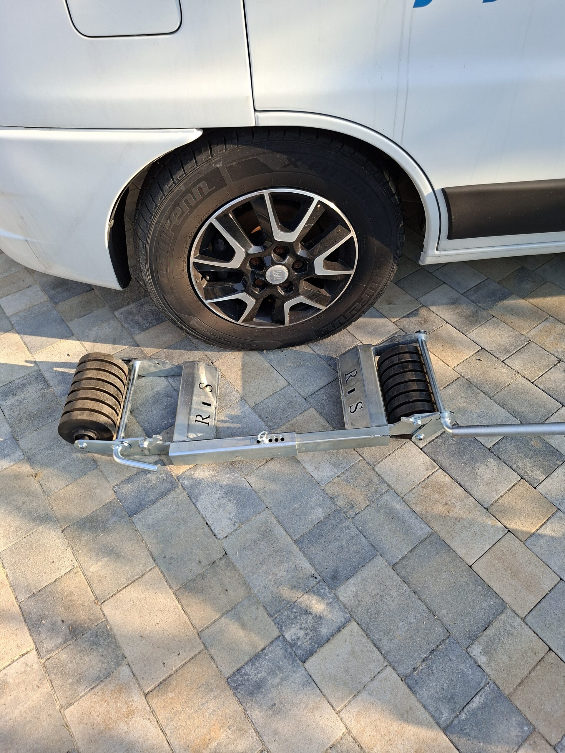 Rolka serwisowa R5 samozaładowcza - obrazek 3